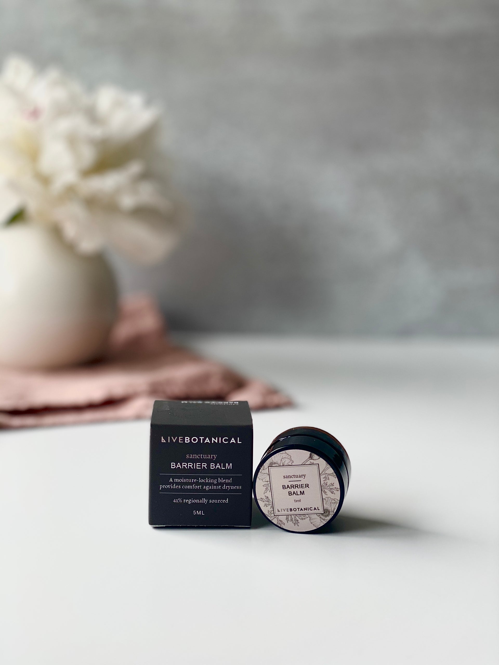 Sanctuary Barrier Balm – Live Botanical